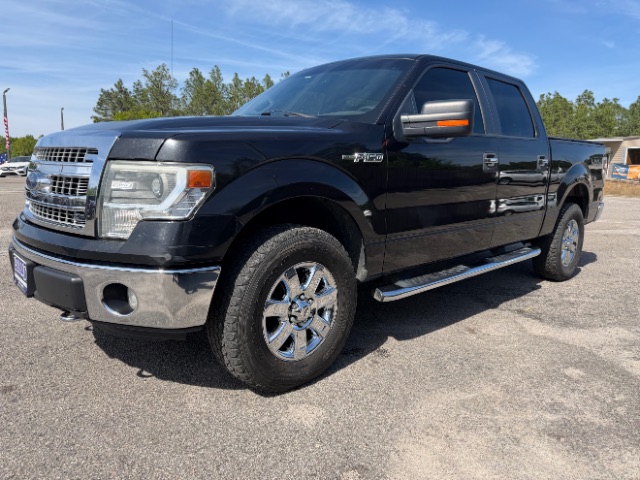 Tuxedo Black Metallic 2014 Ford F-150 XLT SuperCrew 4WD Pickup Truck Four-Wheel Drive Automatic