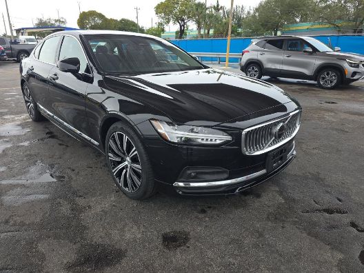 2023 Volvo S90 B6 Plus AWD