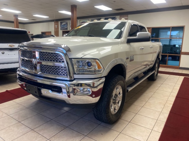 Bright Silver Metallic Clearcoat 2018 RAM 2500 Laramie Crew Cab 4WD Pickup Truck Four-Wheel Drive 6-Speed Automatic