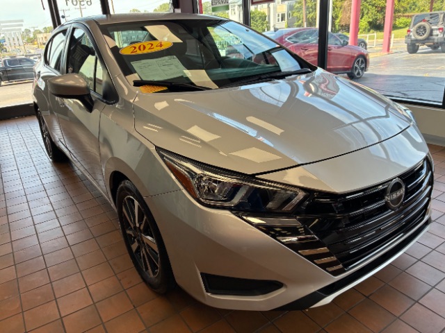 Brilliant Silver Metallic 2024 Nissan Versa Sedan Front-Wheel Drive Continuously Variable Transmission