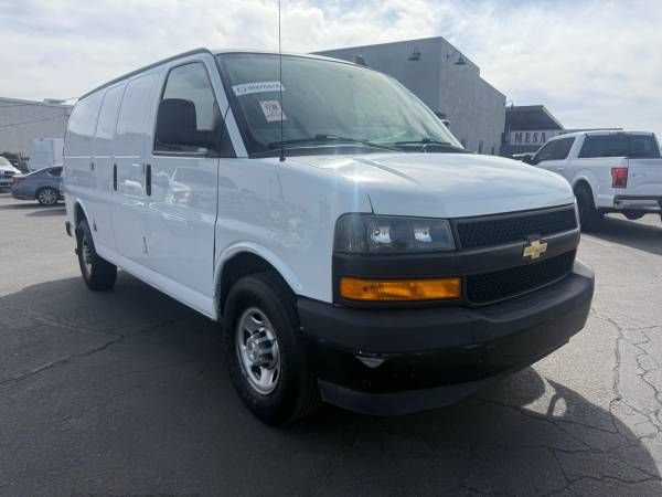 Summit White 2021 Chevrolet Express Cargo 2500 RWD Van Rear-Wheel Drive Automatic