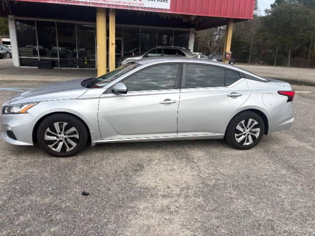 2019 Nissan Altima S's photo