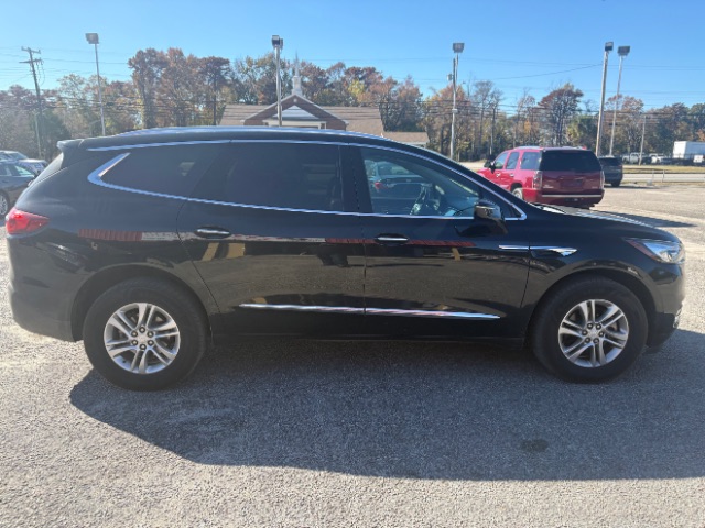 2018 Nissan Rogue Sport S photo 2