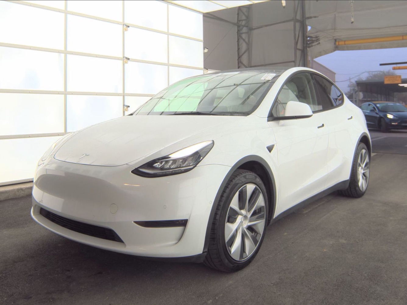 Pearl White Multi-Coat 2021 Tesla Model Y Long Range AWD SUV / Crossover All-Wheel Drive Automatic
