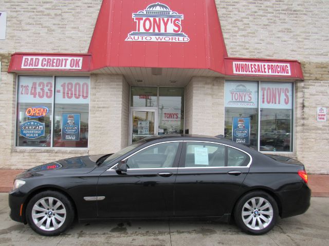 2011 BMW 7-Series 750i xDrive
