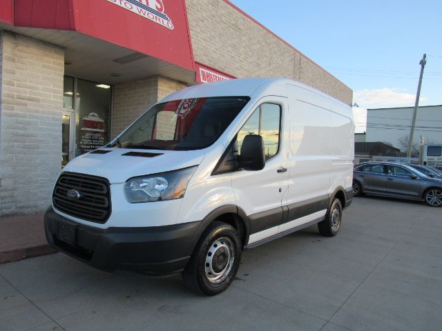 2016 Ford Transit 250 Van Med. Roof w/Sliding Pass. 130-in. WB