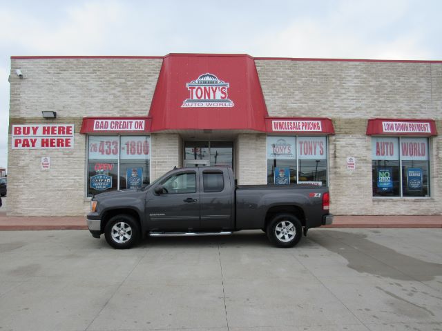 2011 GMC Sierra 1500 SLE Ext. Cab 4WD