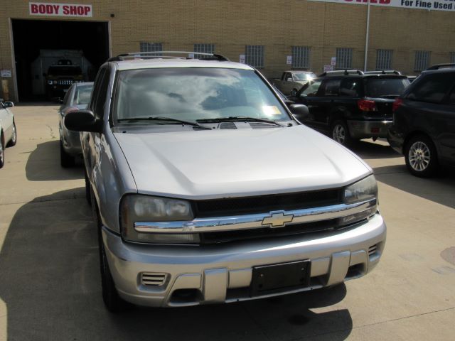 2004 Chevrolet TrailBlazer LT 4WD
