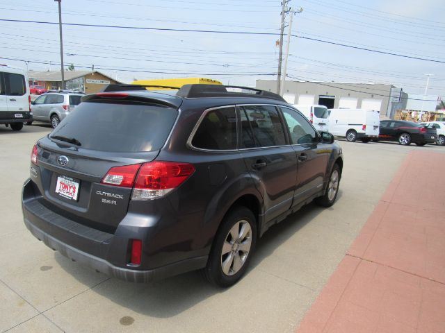 2010 Subaru Outback 3.6R Limited in Cleveland