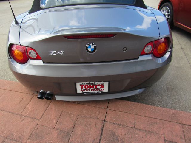 2003 BMW Z4 3.0i in Cleveland