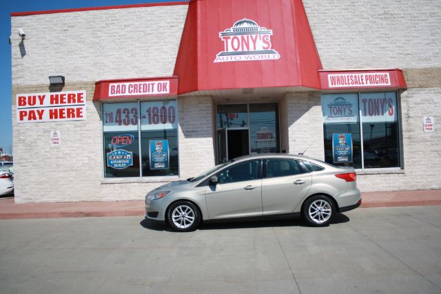 2015 Ford Focus SE Sedan