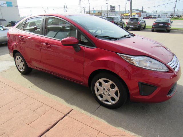2012 Ford Fiesta SE Sedan
