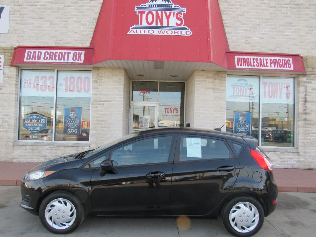 2016 Ford Fiesta S Hatchback