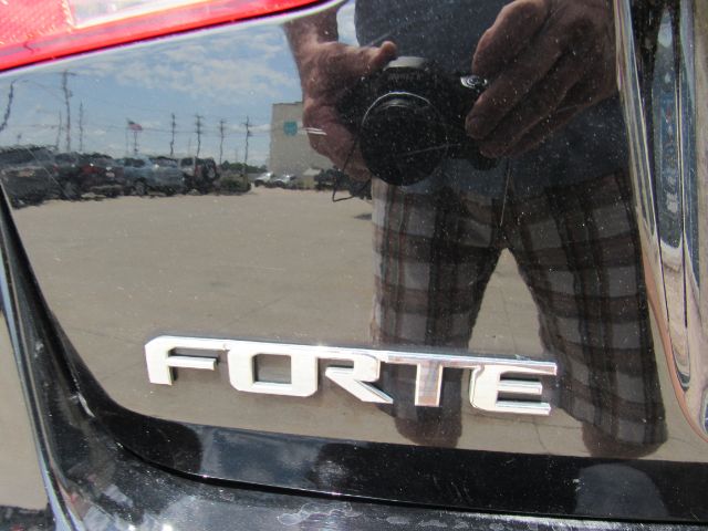 2010 Kia Forte LX in Cleveland