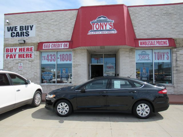 2014 Ford Fusion S