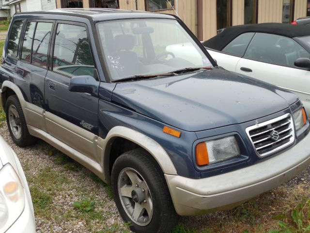 1996 Suzuki Sidekick JLX Sport 4-Door 4WD at Rich Auto Sales