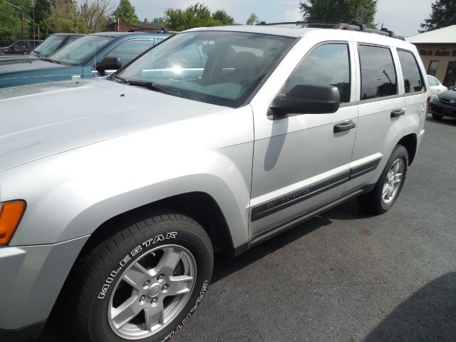 2005 Jeep Grand Cherokee Laredo 4WD at Rich Auto Sales