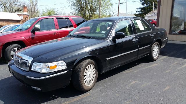 2008 Mercury Grand Marquis LS at Rich Auto Sales