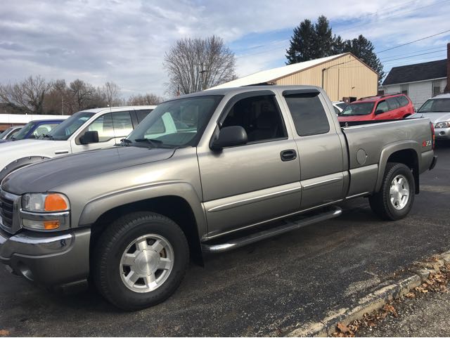 2006 GMC Sierra 1500 SLE1 Ext. Cab 4WD at Rich Auto Sales