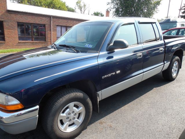 2001 Dodge Dakota Quad Cab 2WD at Rich Auto Sales