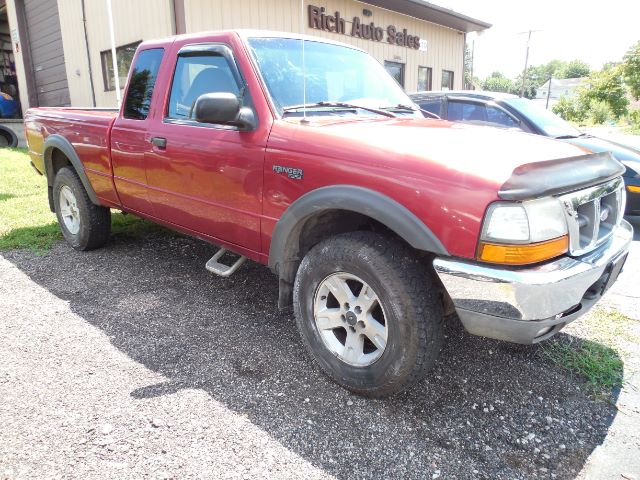 2000 Ford Ranger XLT SuperCab 4WD at Rich Auto Sales