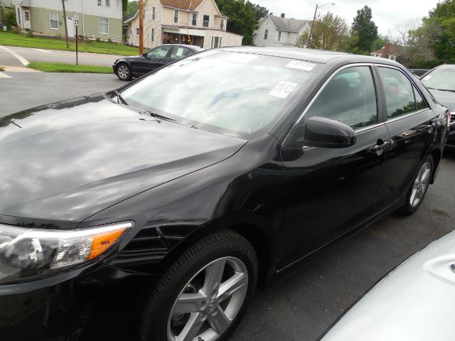 2012 TOYOTA CAMRY SE at Rich Auto Sales