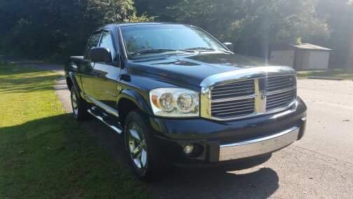 2007 Dodge Ram 1500 Laramie Quad Cab 4WD at Rich Auto Sales