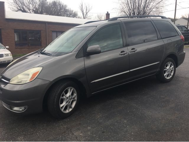 2004 Toyota Sienna XLE Limited AWD at Rich Auto Sales