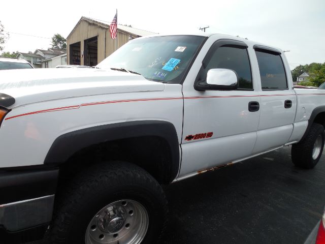 2001 Chevrolet Silverado 2500HD LS Crew Cab 4WD at Rich Auto Sales