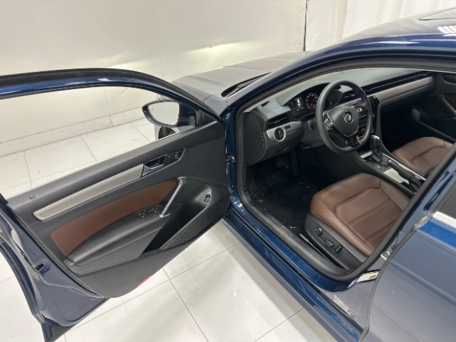 2022 Volkswagen Passat 2.0T SE