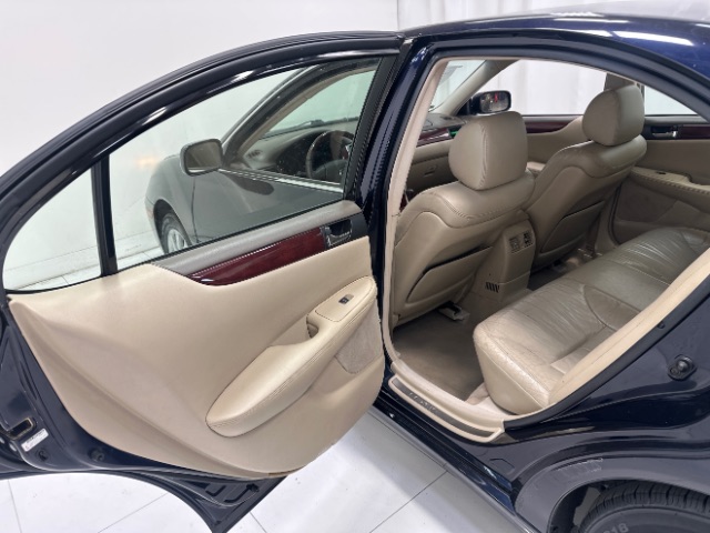 2003 Lexus ES 300 Sedan