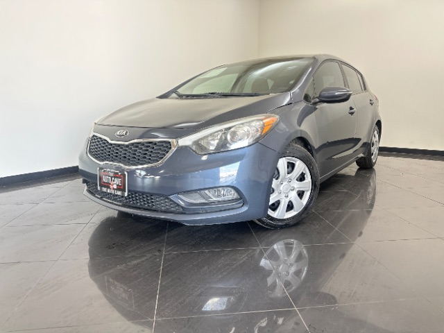 2016 Kia Forte 5-Door LX