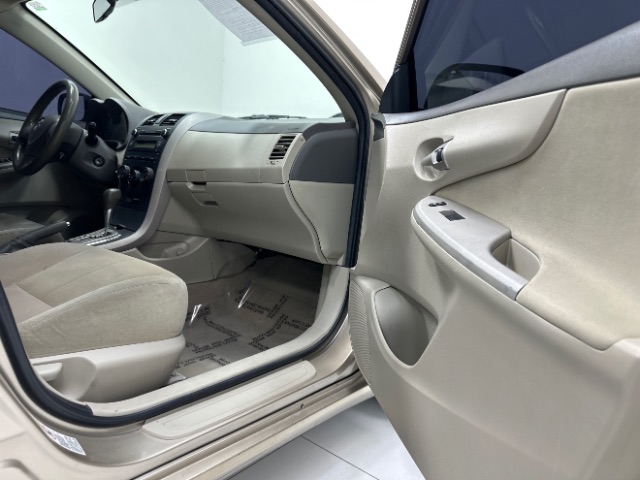 2010 Toyota Corolla LE 4-Speed AT