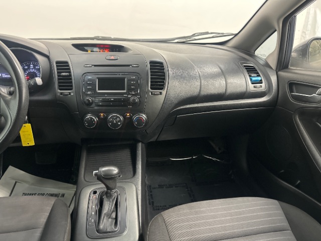 2016 Kia Forte 5-Door LX