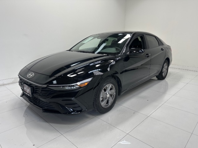 2024 Hyundai Elantra 2.0 SE IVT's photo