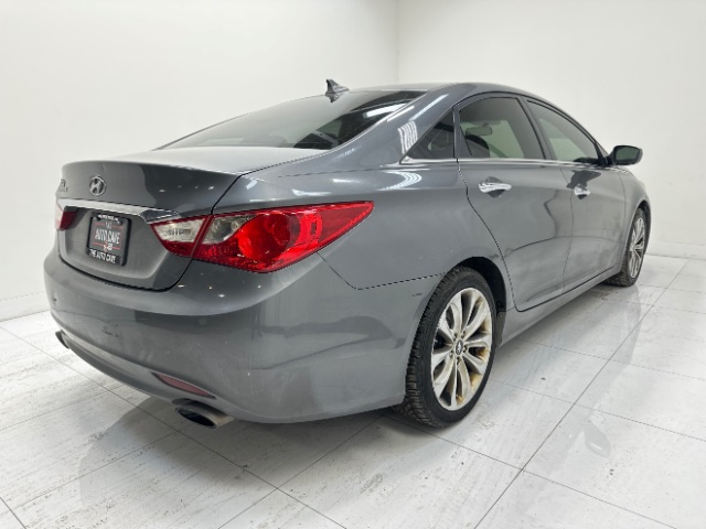 2011 hyundai sonata SE