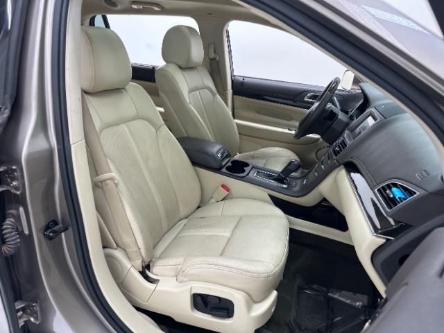 2019 Lincoln MKT Reserve