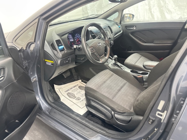 2016 Kia Forte 5-Door LX