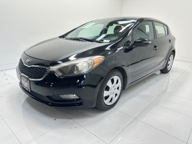 2016 Kia Forte 5-Door LX