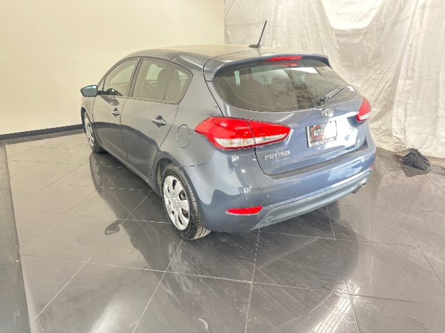 2016 Kia Forte 5-Door LX