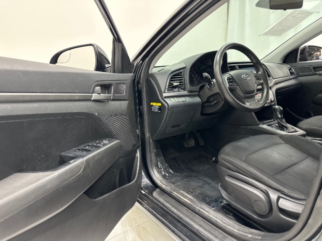 2018 Hyundai Elantra SE 6AT