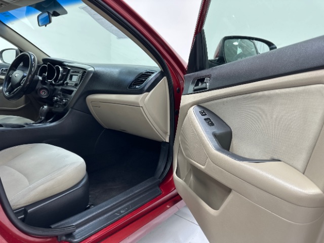 2013 Kia Optima LX AT