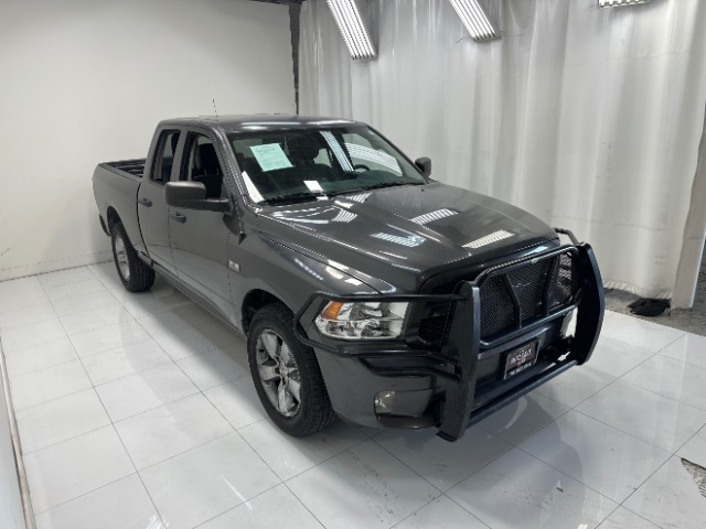 2017 Ram 1500 Express Quad Cab 4×4 6’4 Box