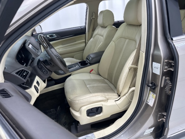 2019 Lincoln MKT Reserve