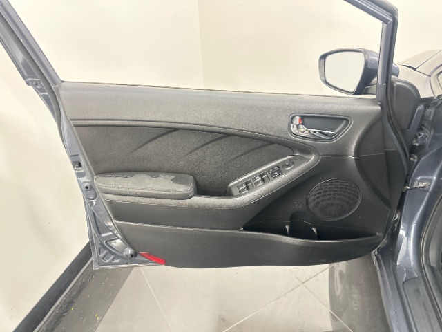 2016 Kia Forte 5-Door LX