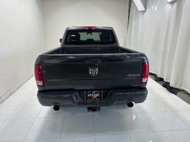 2017 Ram 1500 Express Quad Cab 4×4 6’4 Box