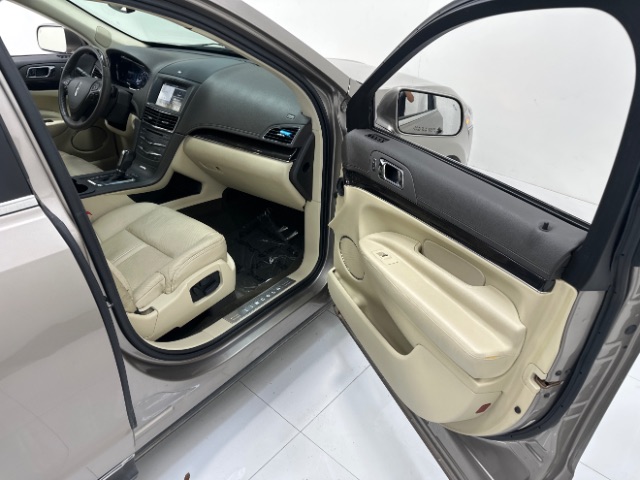 2019 Lincoln MKT Reserve