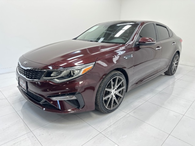 2019 Kia Optima LX's photo