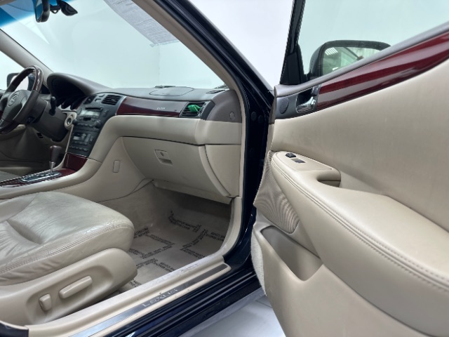 2003 Lexus ES 300 Sedan