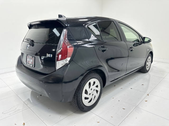 2016 Toyota Prius c Two